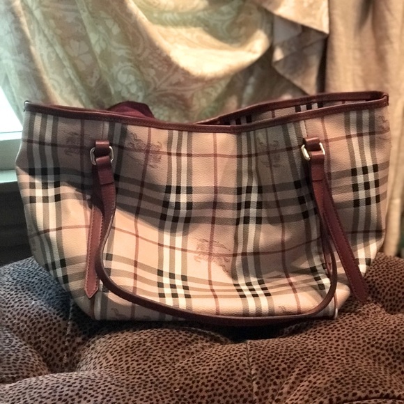 Burberry Handbags - 2012 vintage Burberry purse. Mostly great cond.